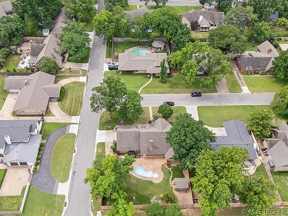 4th image of 2995 E 56th Pl