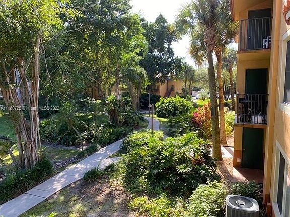 5th image of 10701 Cleary Blvd APT 202