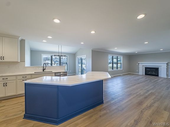 5th image of 268 Cardinal Way