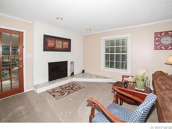 4th image of 925 Sandstone Dr