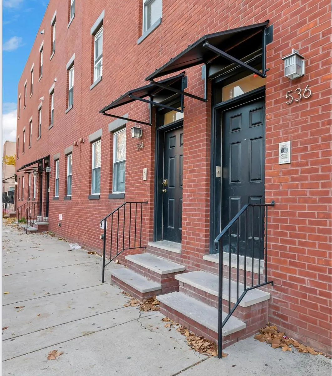 Building Photo - 528 N 34th St #2