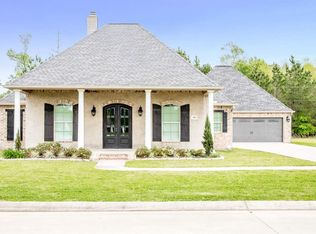 385 Lakewood Dr, Vidor, TX 77662