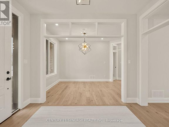 3rd image of 269 Cabrelle Pl