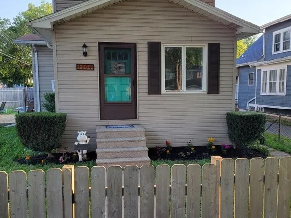 1204 Maple Ave, Niagara Falls, NY 14305