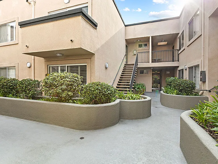 Gardened courtyard at Magnolia Terrace.