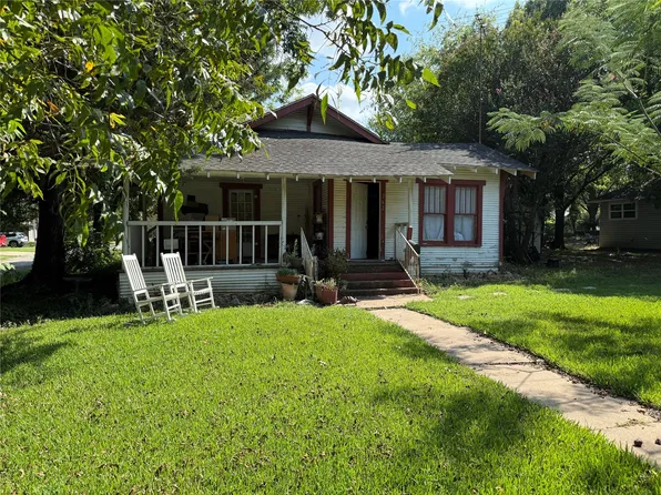 242 E North St, Wills Point, TX 75169