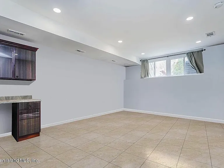5B Ludwig Ln #B2 — Photo 4