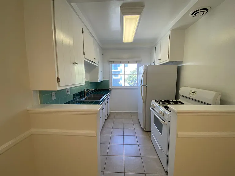 222-228 Idaho Ave — Photo 14