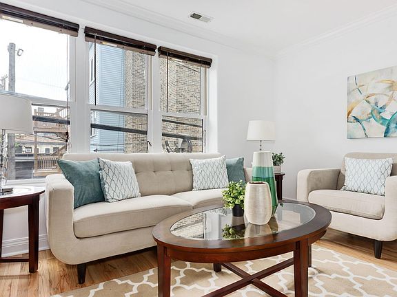 3rd image of 6616 N Ashland Ave APT 2B
