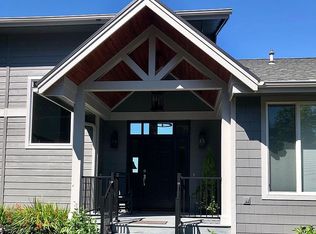 7214 Sandy Point Beach Rd NE, Olympia, WA 98516