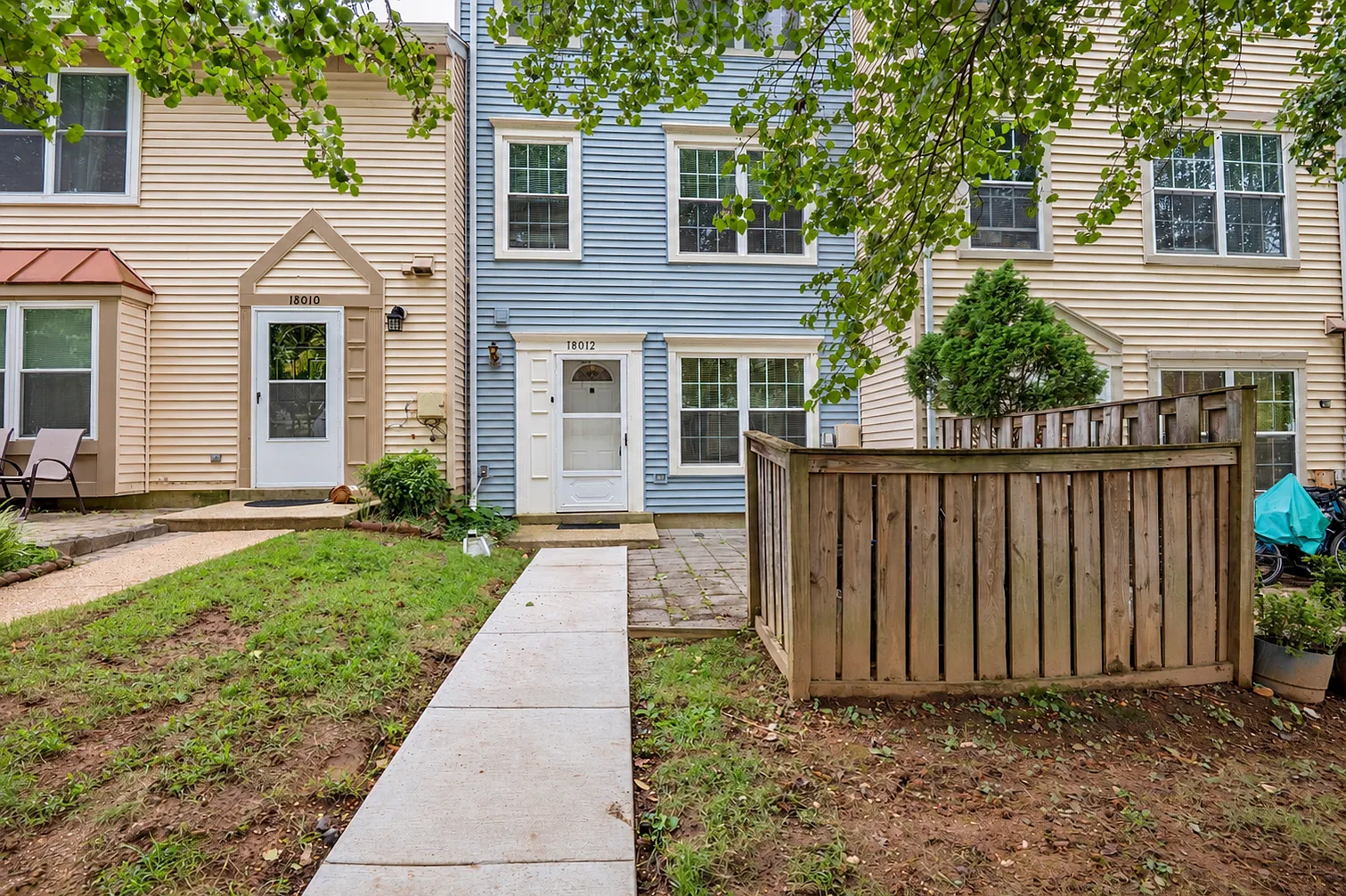 3 bed, 2.5 bath, 1395 sqft, $2,850 — Photo 1