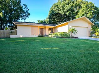 2293 Demaret Dr, Dunedin, FL 34698