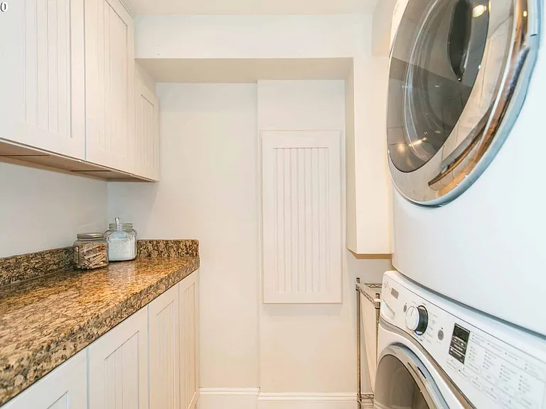 5106 SW Illinois St — Photo 20