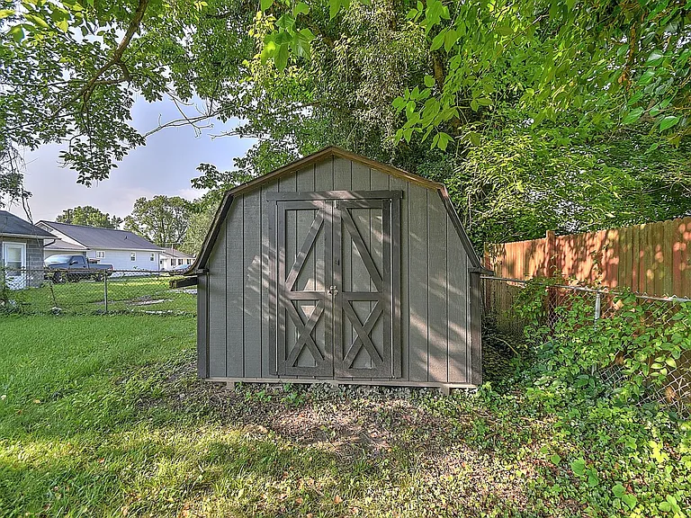 921 Elizabeth St — Photo 31