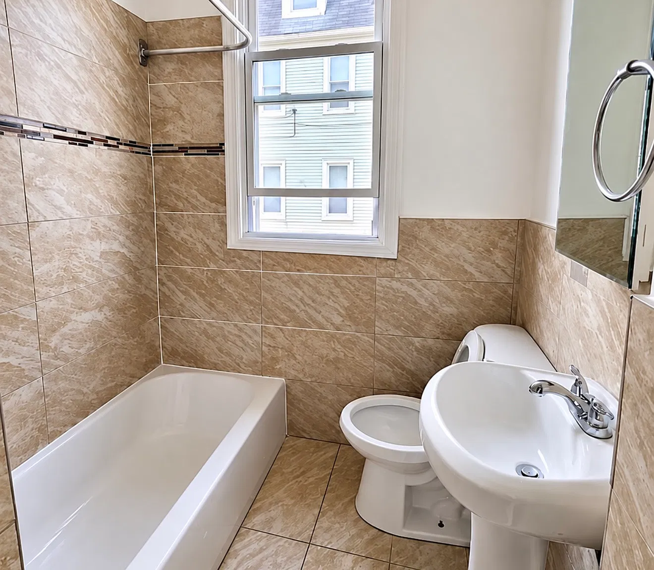 2 bed, $1,850 — Photo 4
