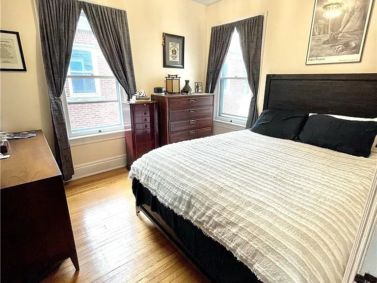 118 Ashland Ave — Photo 10