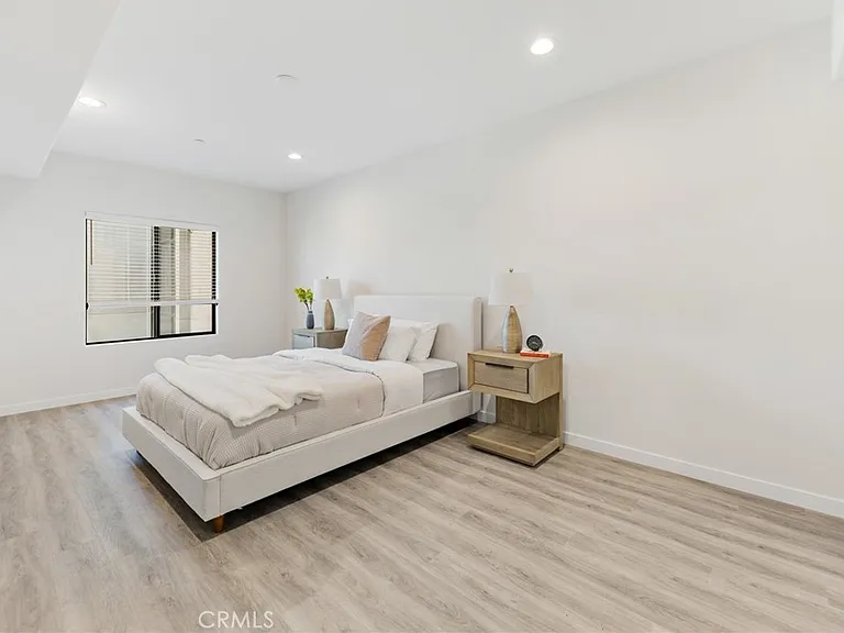 419 N Chandler Ave #423 — Photo 7