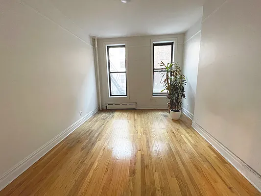 Rented by Esquire Management Corp | media 3