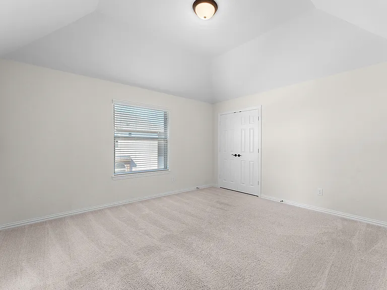 1209 Rogers Pkwy — Photo 32
