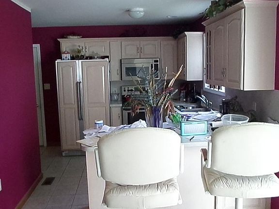 4th image of 7175 Glenwood Dr