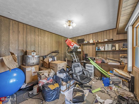 5th image of 12 Dickinson Lane