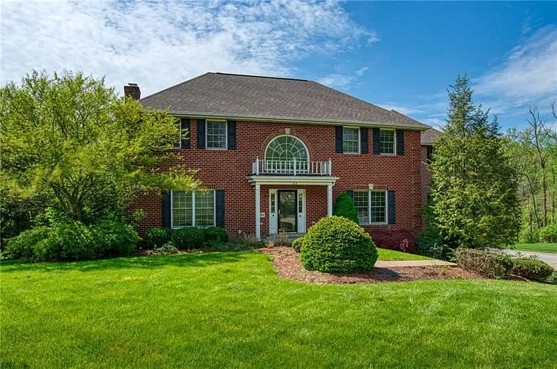 201 Bunker Hill Dr photo 1