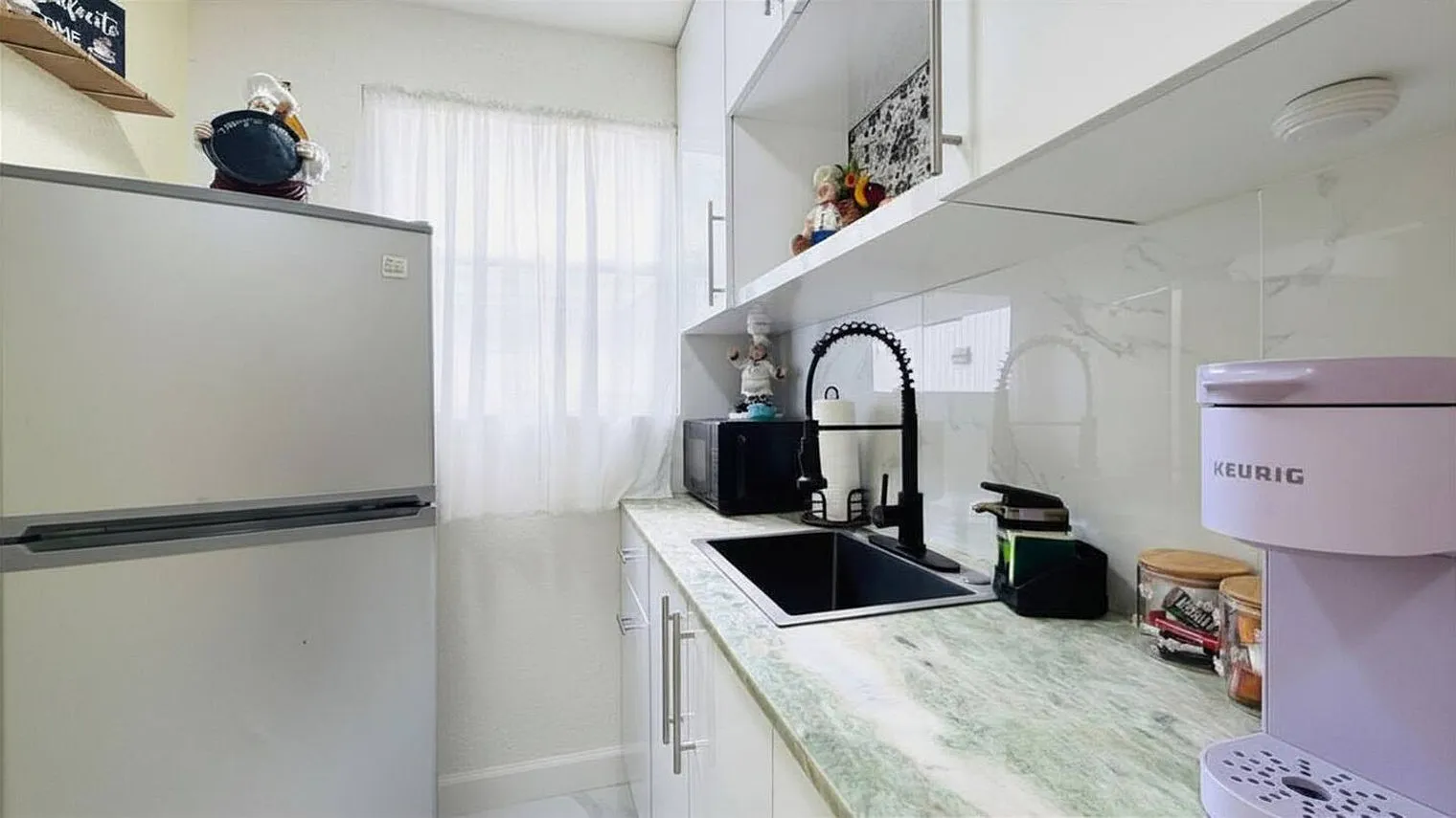 Studio, 1.0 bath, 376 sqft, $2,105 — Photo 4
