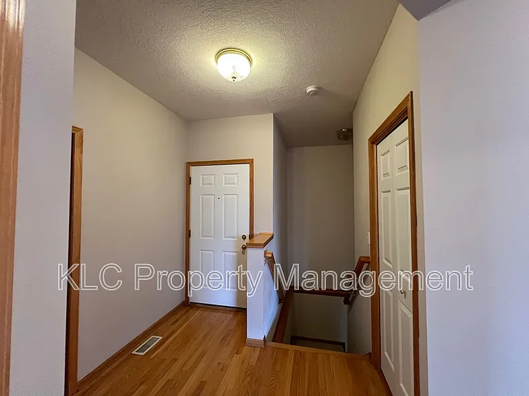 1725 S 50th St #192 — Photo 3