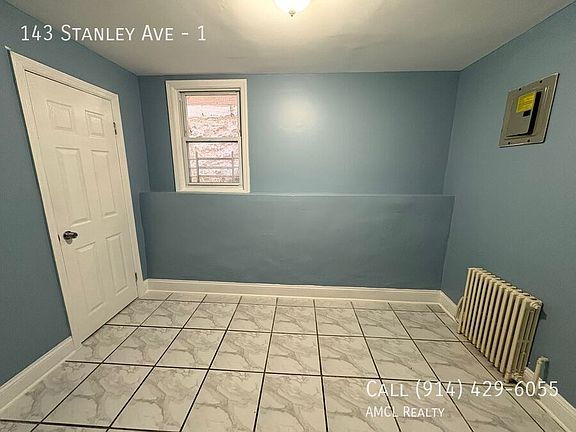 5th image of 143 Stanley Ave APT 1