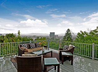 15147 Rayneta Dr, Sherman Oaks, CA 91403