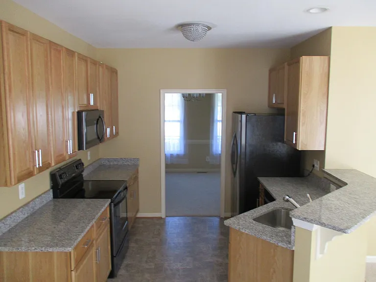 11102 Spring Meadow Blvd — Photo 14