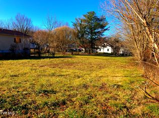 1208 Claiborne St, Johnson City, TN 37601