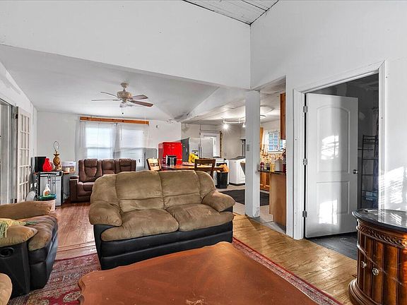 15th image of 142 Odell Littleton Rd