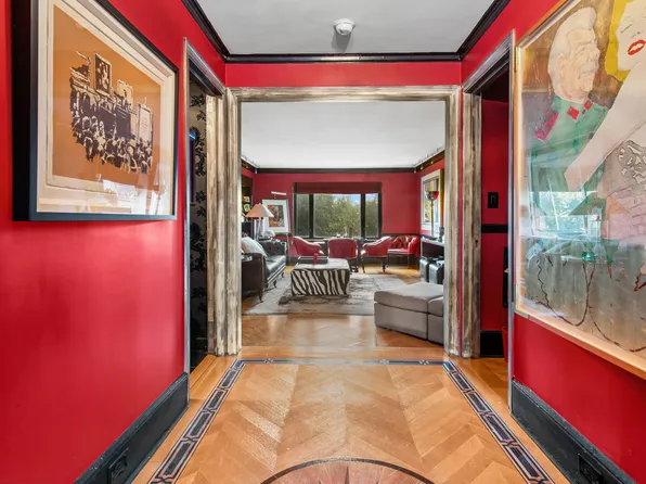 150 Central Park South image 3 of 10