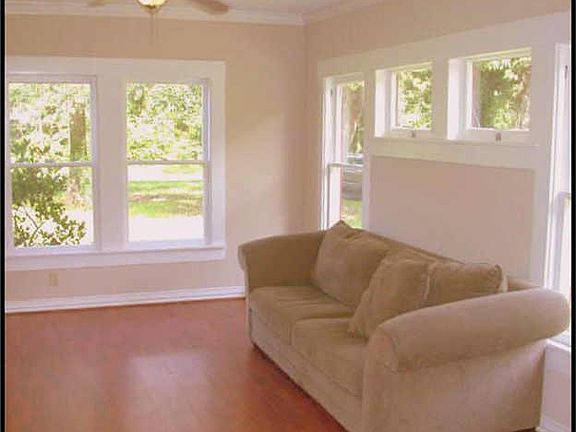 FAMILY ROOM WITH WINDOWS GALORE TO LET IN THE NATURAL LIGHT