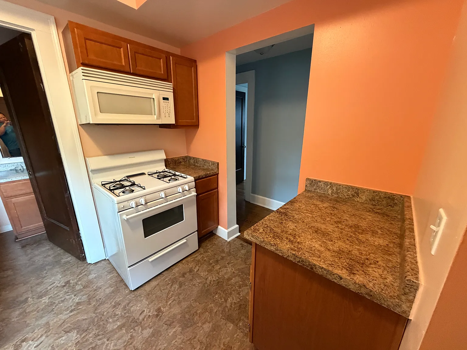 1 bed, $825 — Photo 3