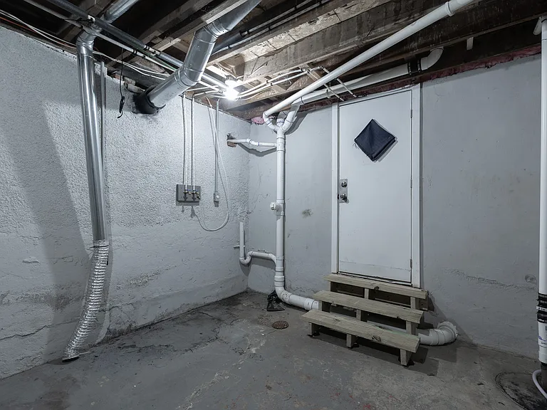 204 Walnut St — Photo 41