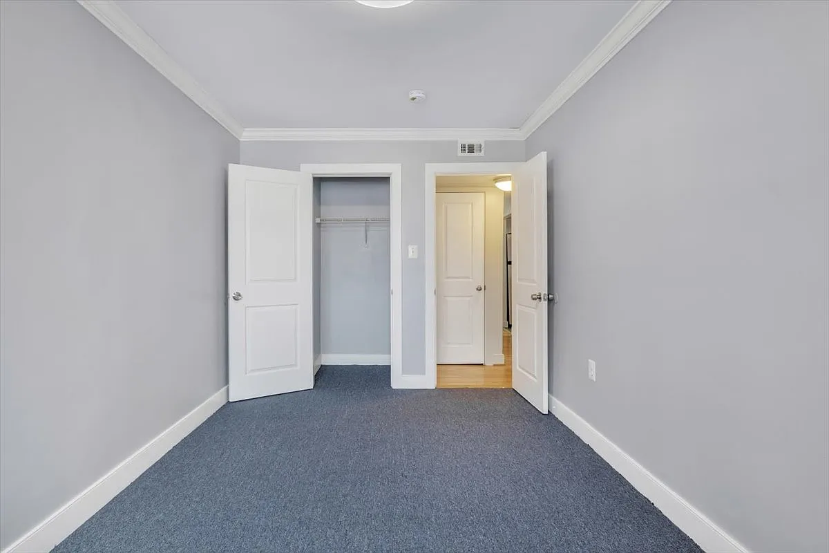 2850 Hartford St SE — Photo 2