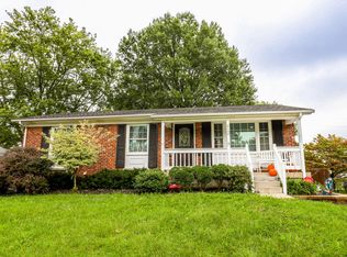 2132 Winterberry Dr, Lexington, KY 40504