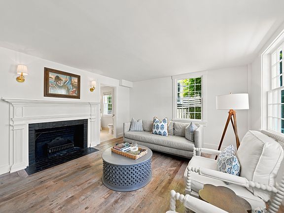 4th image of 35 Pine St