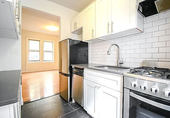 5th image of 605 W 141st St APT 31