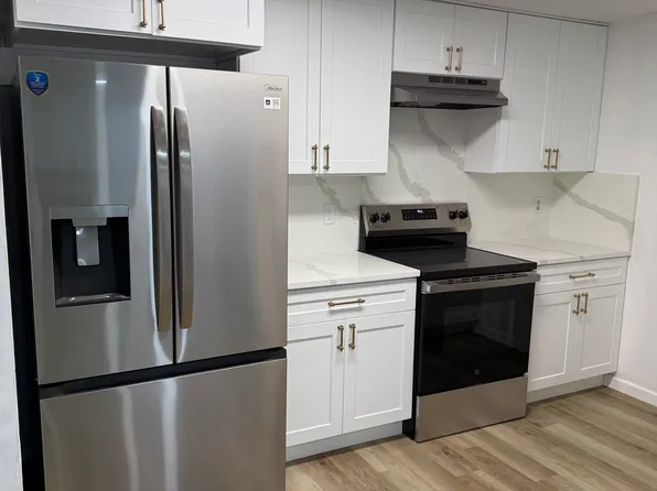 78 Pheasant Meadow Dr #78, Absecon, NJ 08205