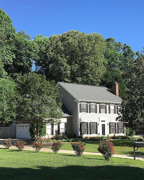 2nd image of 3127 Laurelwood Dr