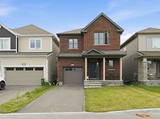 105 Alamo St, Ottawa, ON K2J6T1
