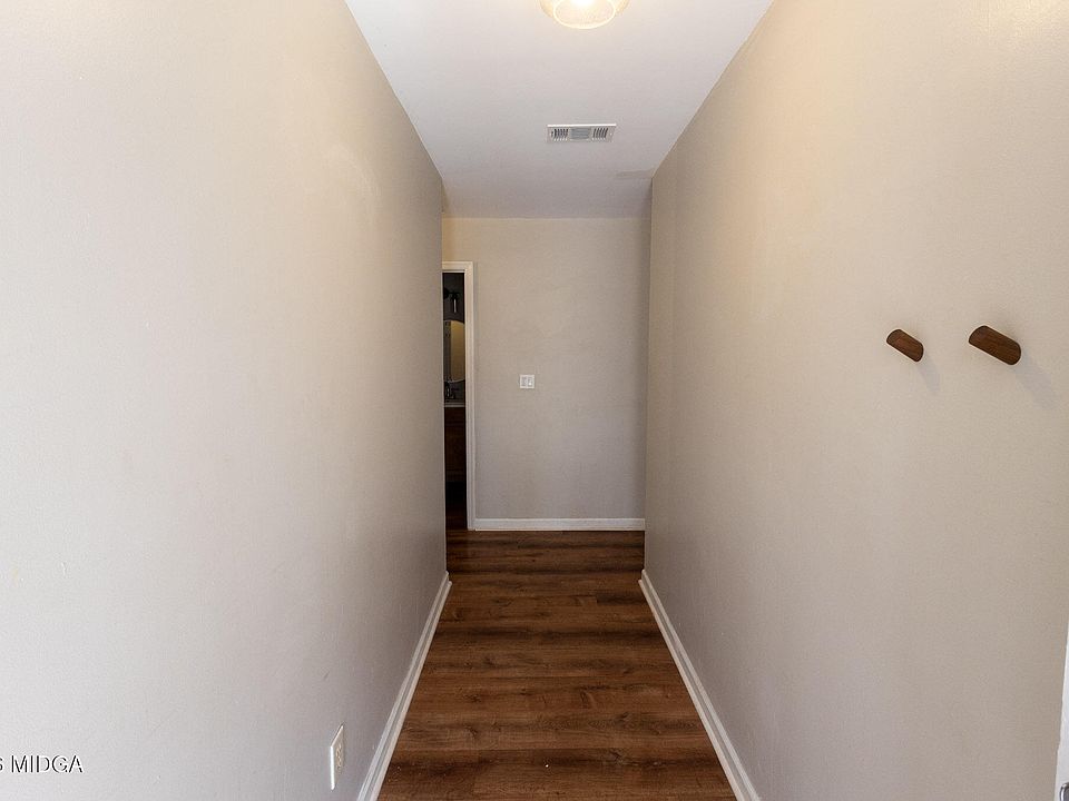 1st image of 120 Deer Ridge Trl