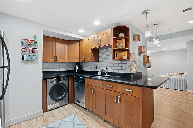 1421 Columbia Rd NW #B4 — Photo 19