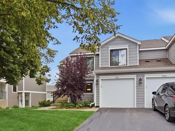 951 Manchester Cir #951, Schaumburg, IL 60193