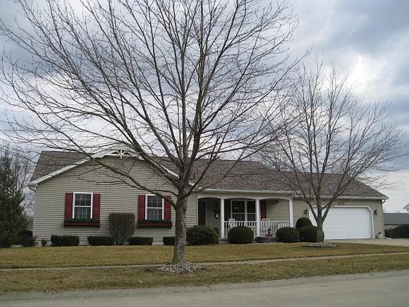 1st image of 923 Tanglewood Dr