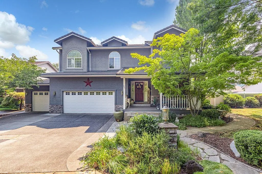 231 Rosewood Ln photo 1