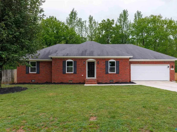 100 Candice Dr, Toney, AL 35773